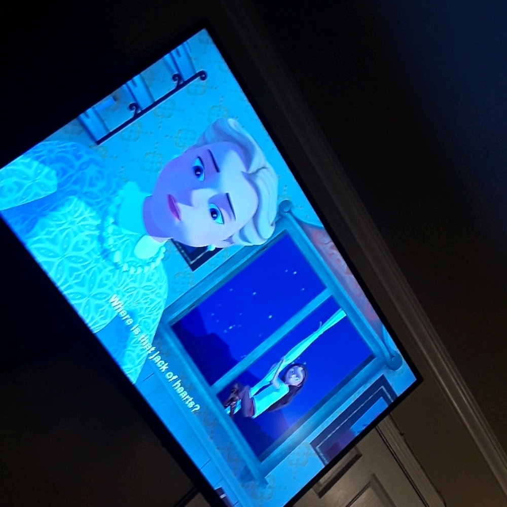 Meet your Posher, Dee